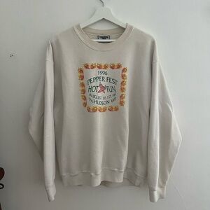VTG Lee White Crewneck Sweatshirt 1996 Pepper Fest Hudson Wisconsin L